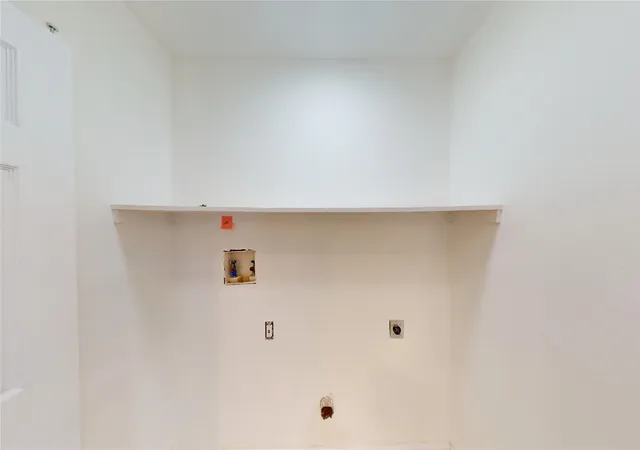 Photo 4 of Single family home for sale at 4917 Meadow Vista Pl, Garland, TX 75043 | MLS# 21200402 | Listing updated on 2026-07-30