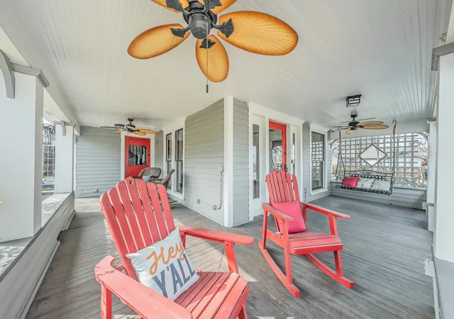 Photo 3 of Sale Pending at 811 N Church St, Mc Kinney, TX 75069 | MLS# 21195227 | Listing updated on 2026-09-10
