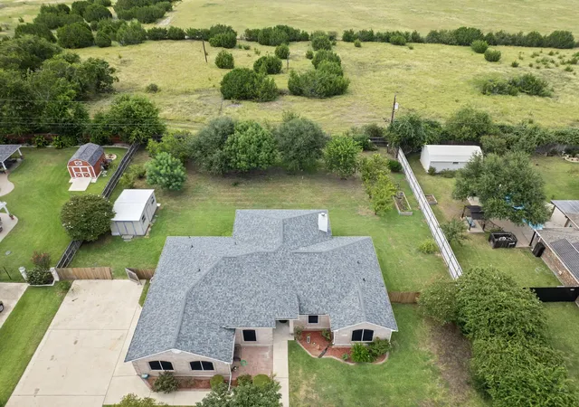 Photo 2 of Sale Pending at 1203 Hummingbird Rd, Killeen, TX 76542 | MLS# 21200812 | Listing updated on 2026-07-29