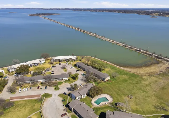 Photo 3 of Condo for sale at 108 Harbor Dr #102, Bridgeport, TX 76426 | MLS# 21198122 | Listing updated on 2026-09-19