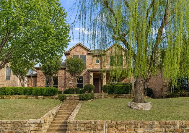 Photo 1 of Sale Pending at 1561 Coastal Dr, Rockwall, TX 75087 | MLS# 21201842 | Listing updated on 2026-09-08