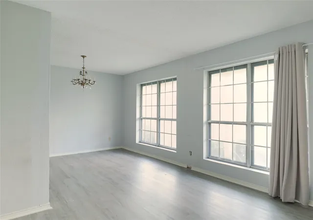Photo 3 of Single family home for sale at 501 Como St S, Sulphur Springs, TX 75482 | MLS# 21193825 | Listing updated on 2026-09-08