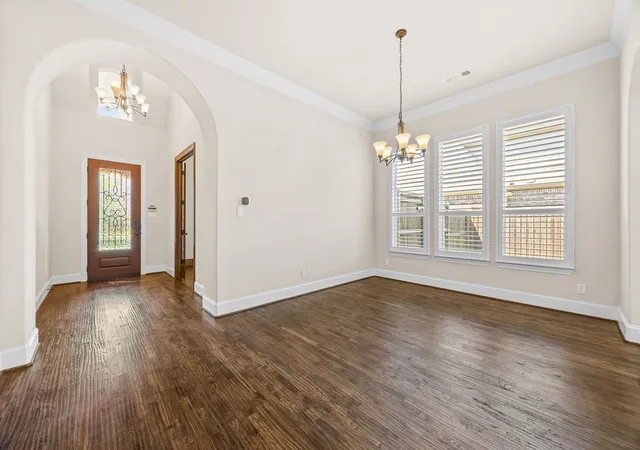Photo 4 of Single family home for sale at 1021 White Crest Ln, Prosper, TX 75078 | MLS# 21185942 | Listing updated on 2026-09-09