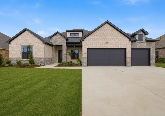 Photo 3 of Single family home for sale at 709 Allison Dr, Van Alstyne, TX 75495 | MLS# 21200536 | Listing updated on 2026-09-09
