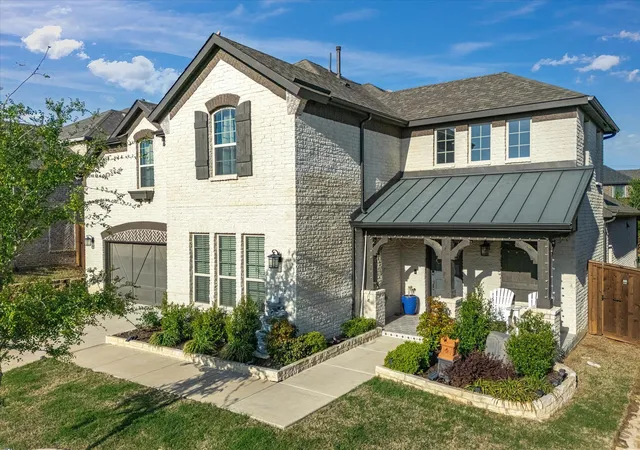 Photo 2 of Single family home for sale at 1606 Evening Primrose Dr, Mansfield, TX 76063 | MLS# 21202599 | Listing updated on 2026-09-14