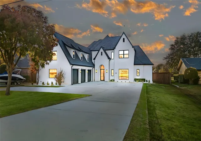 Photo 1 of Mansion for sale at 10545 Rogers Rd, Frisco, TX 75033 | MLS# 21201190 | Listing updated on 2026-09-09