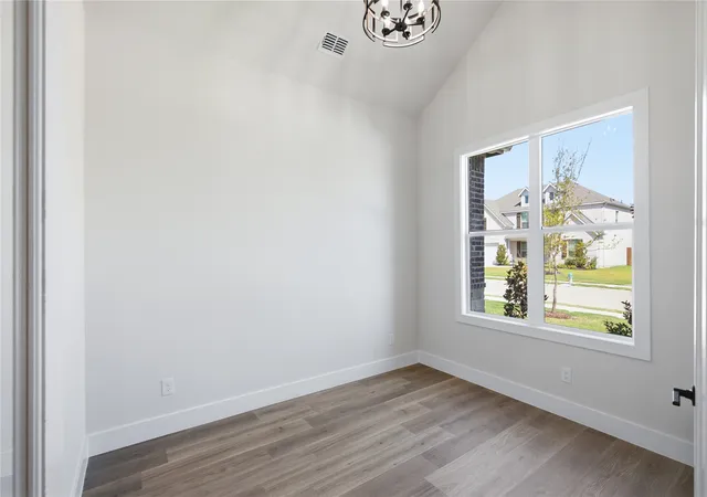 Photo 4 of Single family home for sale at 1333 Benjamin Trl, Van Alstyne, TX 75495 | MLS# 21202415 | Listing updated on 2026-09-09