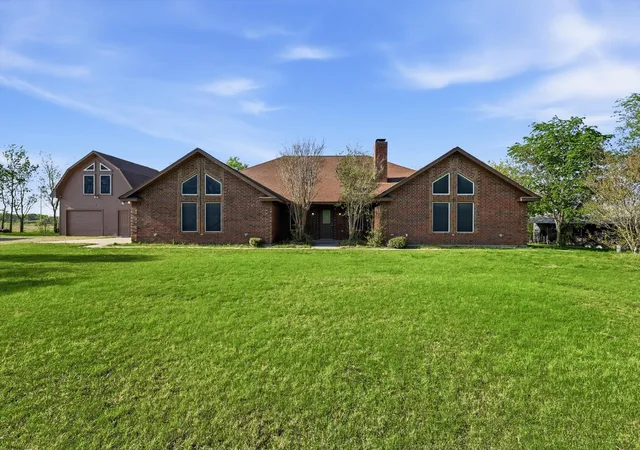 Photo 1 of Single family home for sale at 135 Pr 2828, Decatur, TX 76234 | MLS# 21202885 | Listing updated on 2026-09-21