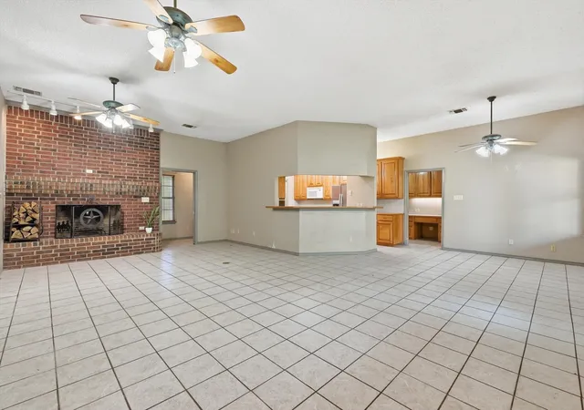Photo 4 of Single family home for sale at 135 Pr-2828, Decatur, TX 76234 | MLS# 21202885 | Listing updated on 2026-09-21