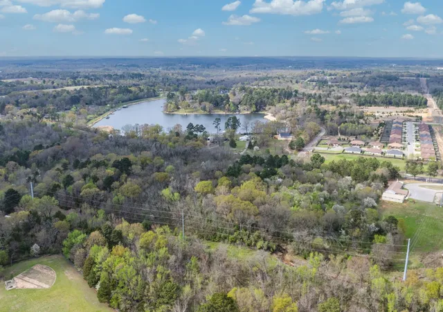 Photo 3 of Sale Pending at 3952 Van Hwy, Tyler, TX 75704 | MLS# 21203168 | Listing updated on 2026-08-01