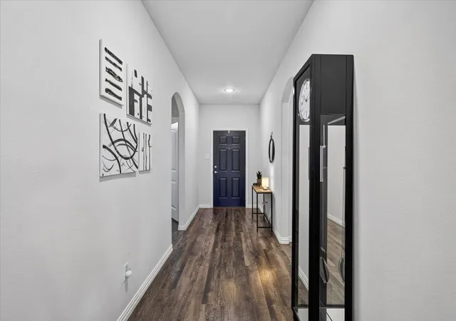 Photo 3 of Single family home for sale at 515 Cottage Row, Mabank, TX 75147 | MLS# 21203702 | Listing updated on 2026-09-04