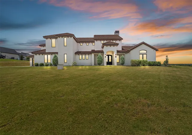 Photo 3 of Single family home for sale at 227 High View Trl, Aledo, TX 76008 | MLS# 21204207 | Listing updated on 2026-09-11