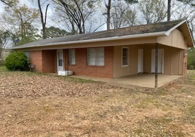 Photo 1 of Sale Pending at 511 S Arkansas St, Plain Dealing, LA 71064 | MLS# 21203683 | Listing updated on 2026-09-14