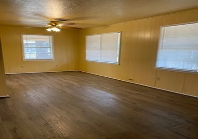 Photo 3 of Sale Pending at 511 S Arkansas St, Plain Dealing, LA 71064 | MLS# 21203683 | Listing updated on 2026-09-14