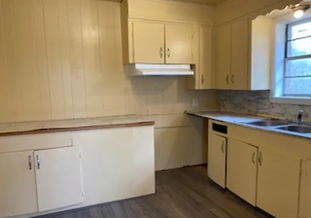 Photo 3 of Sale Pending at 511 S Arkansas St, Plain Dealing, LA 71064 | MLS# 21203683 | Listing updated on 2026-09-14