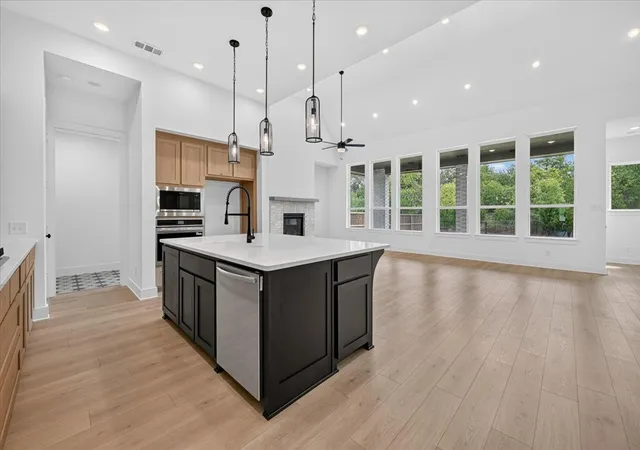 Photo 3 of Single family home for sale at 2019 Benedetto Wy, Rockwall, TX 75032 | MLS# 21204494 | Listing updated on 2026-09-14
