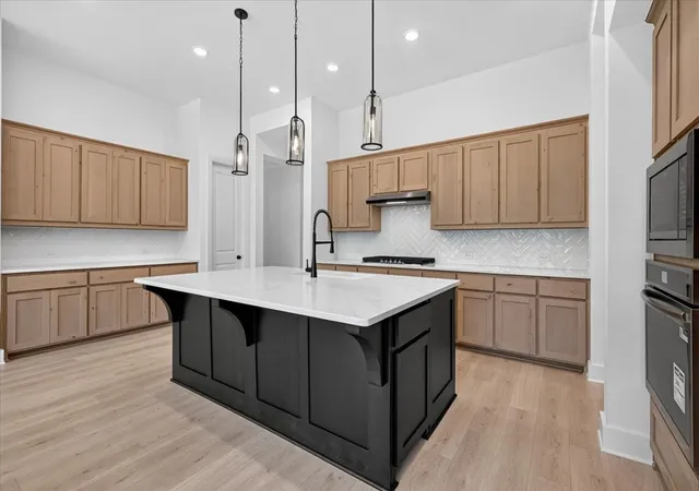 Photo 3 of Single family home for sale at 2019 Benedetto Wy, Rockwall, TX 75032 | MLS# 21204494 | Listing updated on 2026-09-14