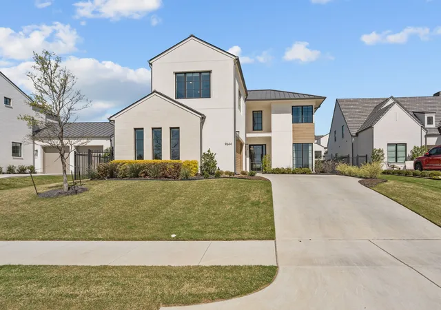 Photo 1 of Single family home for sale at 9644 Latour Ln, Fort Worth, TX 76126 | MLS# 21205346 | Listing updated on 2026-09-12
