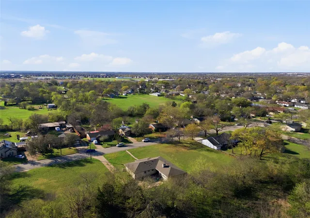 Photo 4 of Land for sale at 525 Lake Park Ave, Waxahachie, TX 75165 | MLS# 21206790 | Listing updated on 2026-09-09