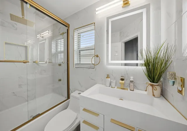 Photo 4 of Single family home for sale at 8342 Timberbrook Ln, Dallas, TX 75249 | MLS# 21207414 | Listing updated on 2026-09-30