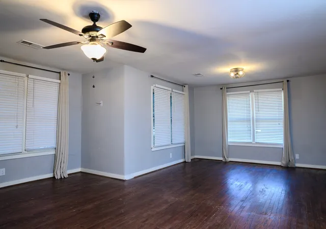 Photo 4 of Single family home for sale at 1500 S Scullin Ave, Denison, TX 75020 | MLS# 21207579 | Listing updated on 2026-09-14