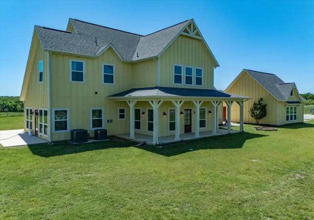 Photo 3 of Sale Pending at 2025 County Road 1792, Sunset, TX 76270 | MLS# 21207889 | Listing updated on 2026-09-09