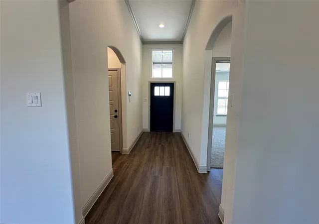 Photo 3 of Single family home for sale at 2007 Belle Lagos Ln, Cleburne, TX 76033 | MLS# 21208074 | Listing updated on 2026-09-12