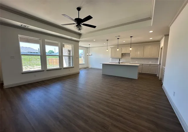 Photo 3 of Single family home for sale at 2007 Belle Lagos Ln, Cleburne, TX 76033 | MLS# 21208074 | Listing updated on 2026-09-12