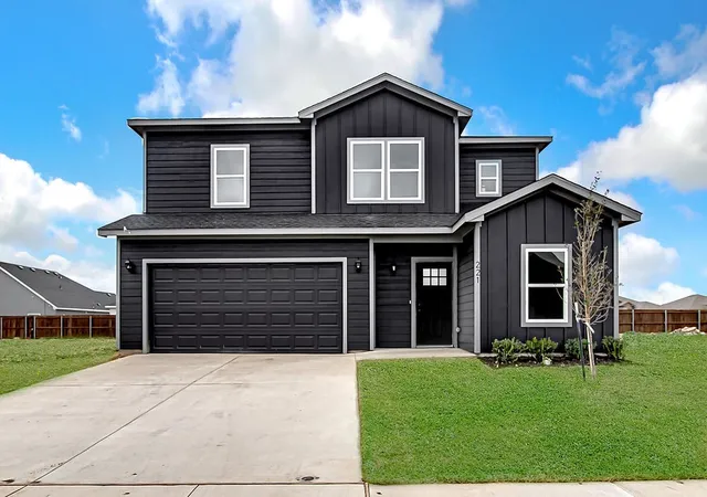 Photo 1 of Sale Pending at 221 Marble Creek Dr, Fort Worth, TX 76131 | MLS# 21208127 | Listing updated on 2026-09-26