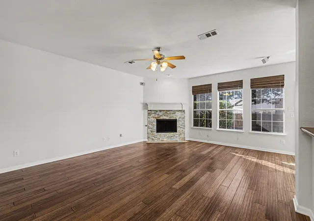 Photo 3 of Single family home for sale at 2109 Glen Manor Rd, Corinth, TX 76208 | MLS# 21208111 | Listing updated on 2026-10-06