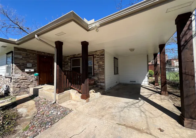 Photo 1 of Single family home for sale at 533 E Sears St, Denison, TX 75021 | MLS# 21206951 | Listing updated on 2026-09-29