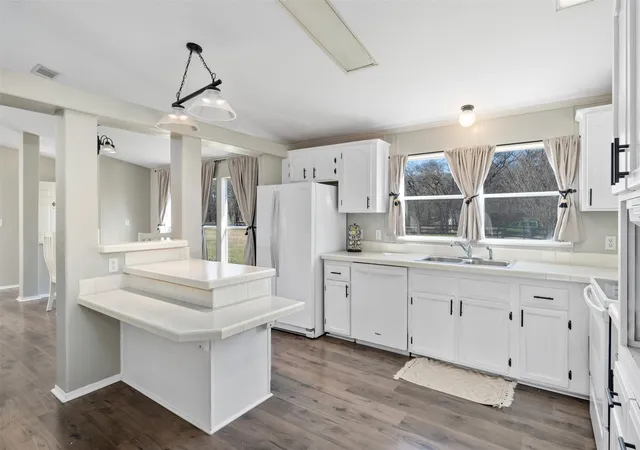 Photo 1 of Manufactured home for sale at 181 Private Road 125, Whitney, TX 76692 | MLS# 21191194 | Listing updated on 2026-07-31