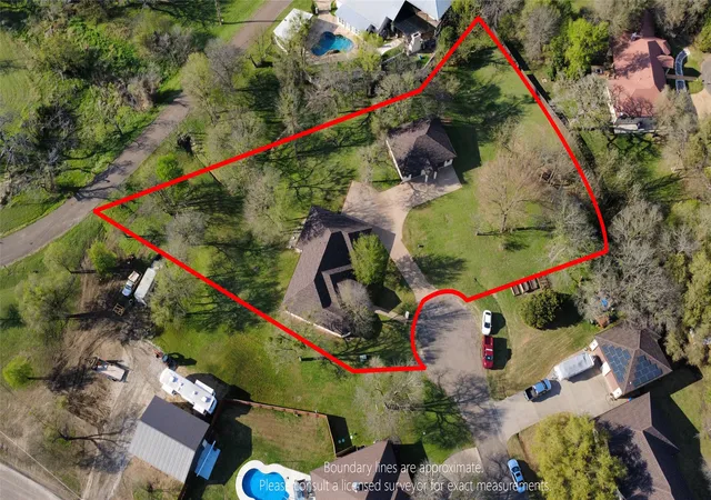 Photo 3 of Single family home for sale at 139 Saddlewood, Waco, TX 76705 | MLS# 21194363 | Listing updated on 2026-09-11