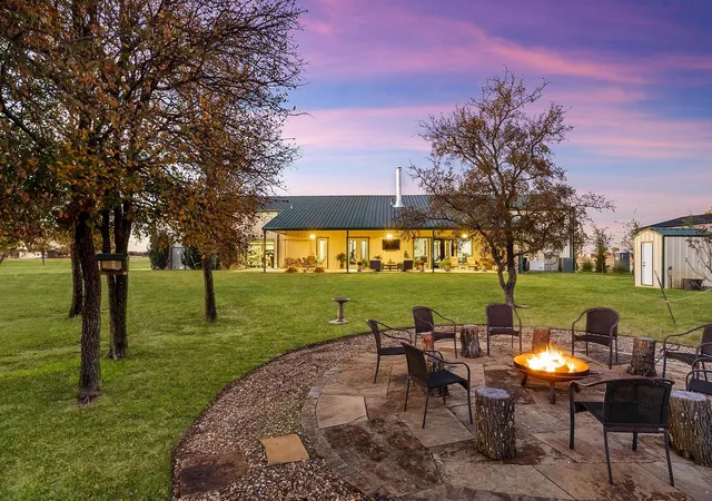 Photo 2 of Single family home for sale at 650 Scoggins Rd, Tioga, TX 76271 | MLS# 21203886 | Listing updated on 2026-07-29