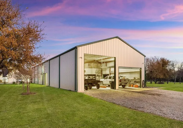 Photo 3 of Single family home for sale at 650 Scoggins Rd, Tioga, TX 76271 | MLS# 21203886 | Listing updated on 2026-07-29