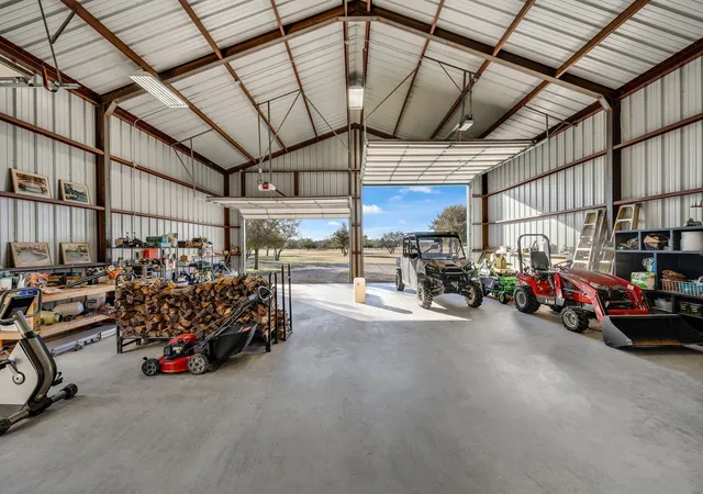 Photo 3 of Single family home for sale at 650 Scoggins Rd, Tioga, TX 76271 | MLS# 21203886 | Listing updated on 2026-07-29