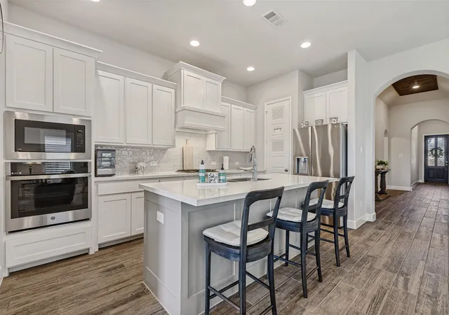 Photo 3 of Single family home for sale at 8212 San Bernard Trl, Mc Kinney, TX 75071 | MLS# 21208962 | Listing updated on 2026-08-01