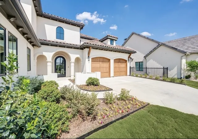 Photo 1 of Single family home for sale at 9624 Latour Ln, Fort Worth, TX 76126 | MLS# 21201506 | Listing updated on 2026-09-12
