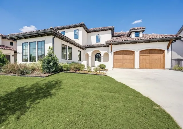 Photo 2 of Single family home for sale at 9624 Latour Ln, Fort Worth, TX 76126 | MLS# 21201506 | Listing updated on 2026-09-12
