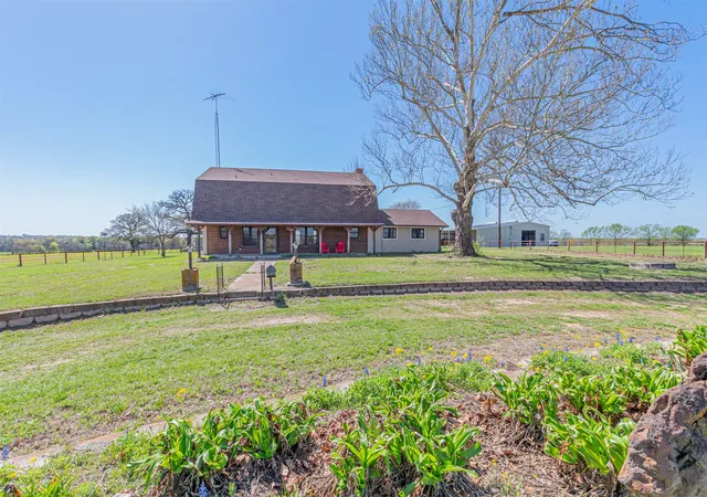 Photo 2 of Single family home for sale at 198 Vz County Road 4311, Ben Wheeler, TX 75754 | MLS# 21199270 | Listing updated on 2026-09-11