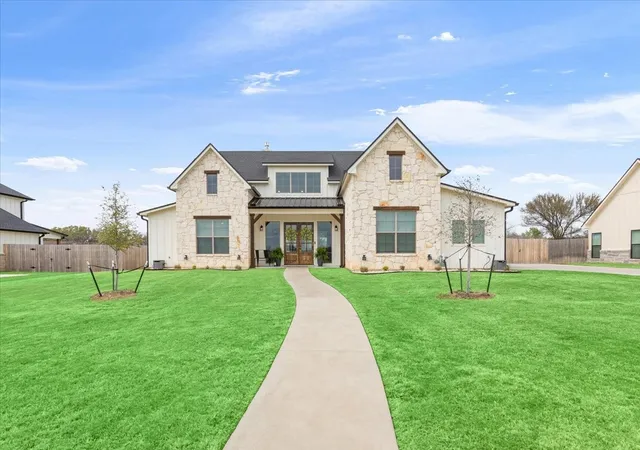 Photo 1 of Sale Pending at 124 Big Catch Ln, Waco, TX 76706 | MLS# 21191963 | Listing updated on 2026-08-02