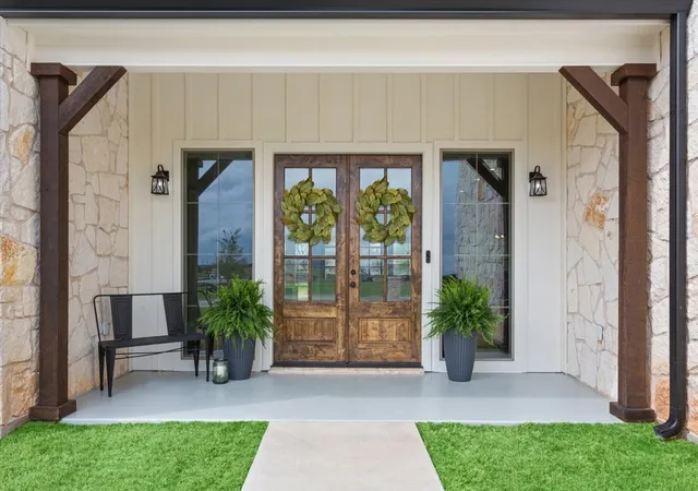 Photo 4 of Sale Pending at 124 Big Catch Ln, Waco, TX 76706 | MLS# 21191963 | Listing updated on 2026-08-02