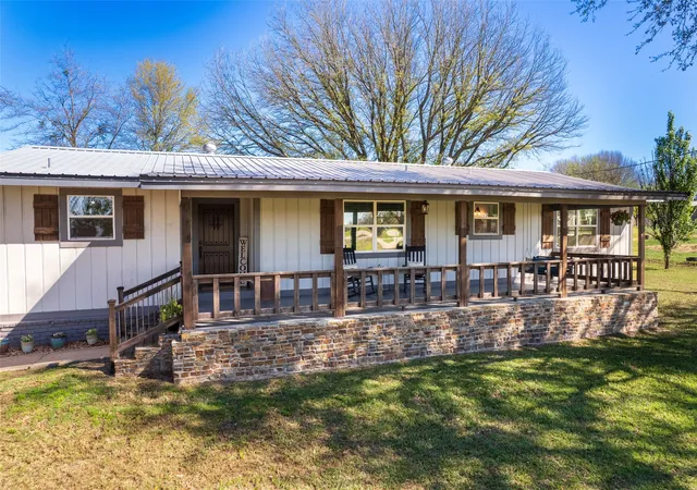 Sale Pending at 328 Fm 900, Mount Vernon, TX 75457 | MLS# 21208198 | Listing updated on 2026-09-12