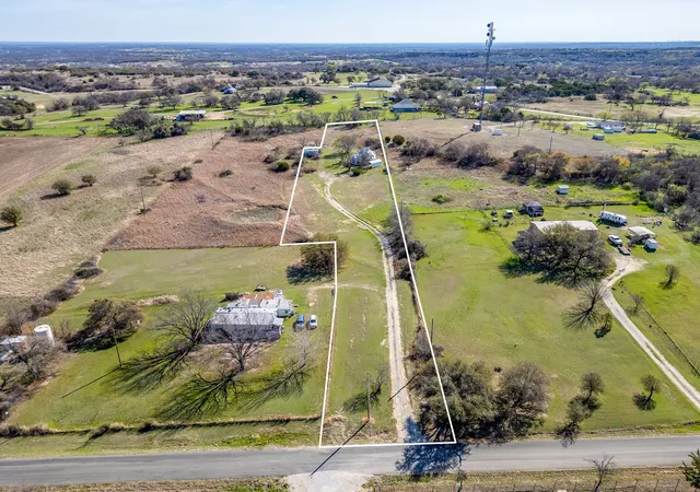 Photo 1 of Single family home for sale at 320 Windy Hill Ln, Springtown, TX 76082 | MLS# 21205330 | Listing updated on 2026-09-10