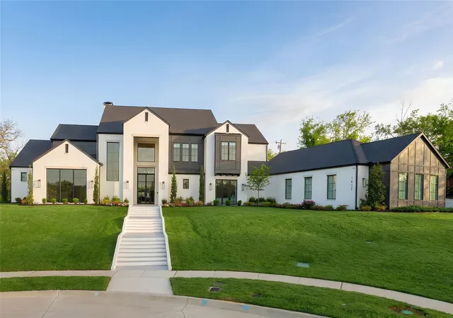 Photo 3 of Mansion for sale at 1412 Chelsea Rae Ln, Roanoke, TX 76262 | MLS# 21208705 | Listing updated on 2026-09-13