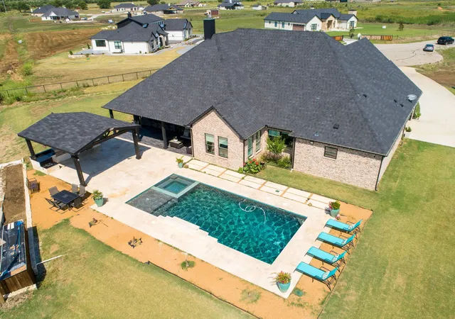 Photo 1 of Single family home for sale at 7299 Tom Trl, Krum, TX 76249 | MLS# 21209740 | Listing updated on 2026-07-31