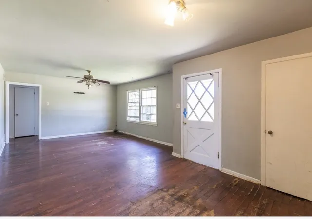 Photo 2 of Sale Pending at 2549 Madison Ave, Abilene, TX 79601 | MLS# 21210003 | Listing updated on 2026-09-12