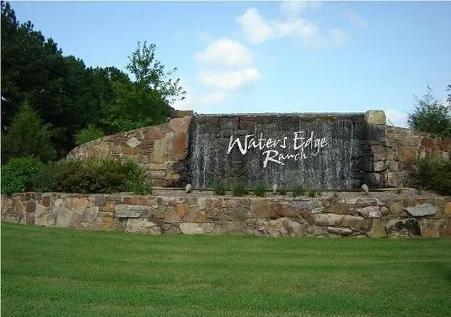 Photo 1 of Land for sale at 302/303 Lago Vista Dr, Athens, TX 75751 | MLS# 21202075 | Listing updated on 2026-09-08