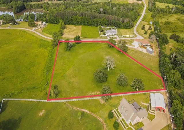 Photo 3 of Land for sale at 302/303 Lago Vista Dr, Athens, TX 75751 | MLS# 21202075 | Listing updated on 2026-09-08