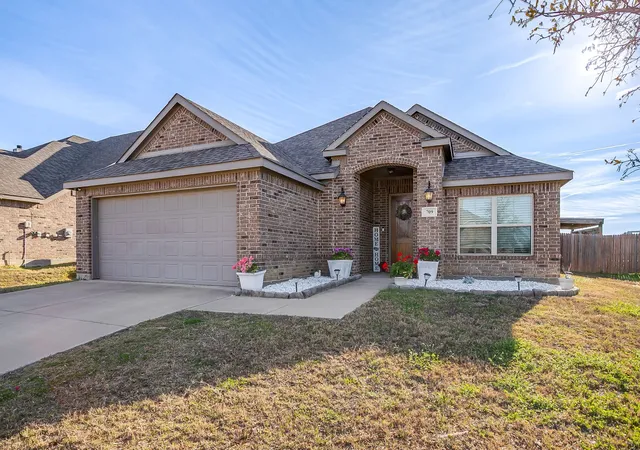 Photo 1 of Single family home for sale at 709 Waterford Wy, Joshua, TX 76058 | MLS# 21210793 | Listing updated on 2026-09-12